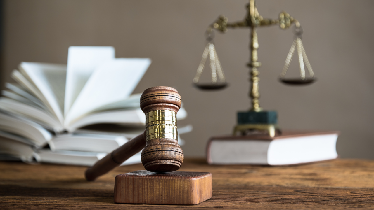 داوری داخلی گروه حقوقی روا حل اختلاف قراردادی حل اختلاف تجاری حل اختلاف حقوقی